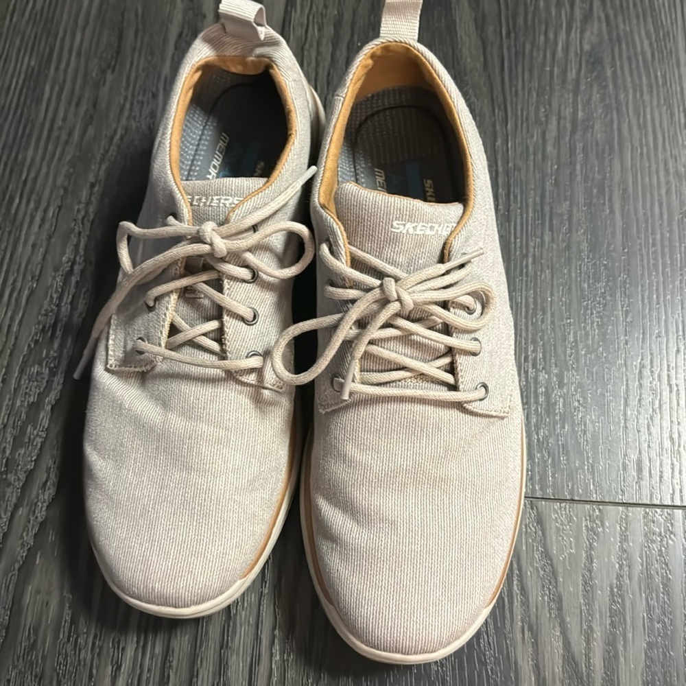 🍍 Skechers Status 2.0 Burbank Men 11 Tan Memory Foam Sneakers🍍